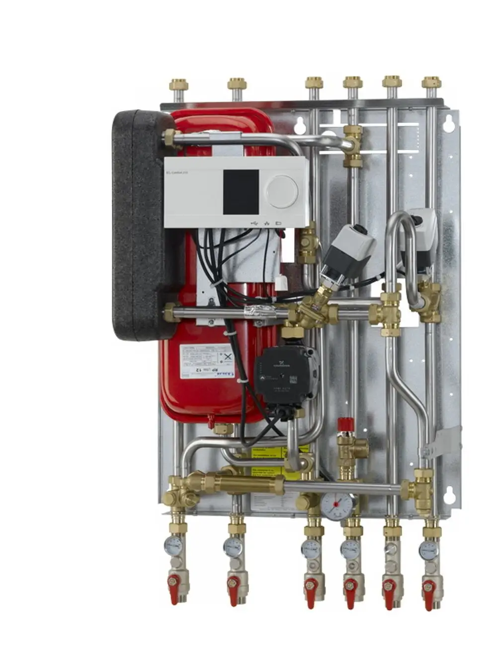 Wärmeübergabestation von Danfoss mit mehreren Ventilen, Druckmanometern und einem Steuergerät an einer vertikalen Montageplatte.